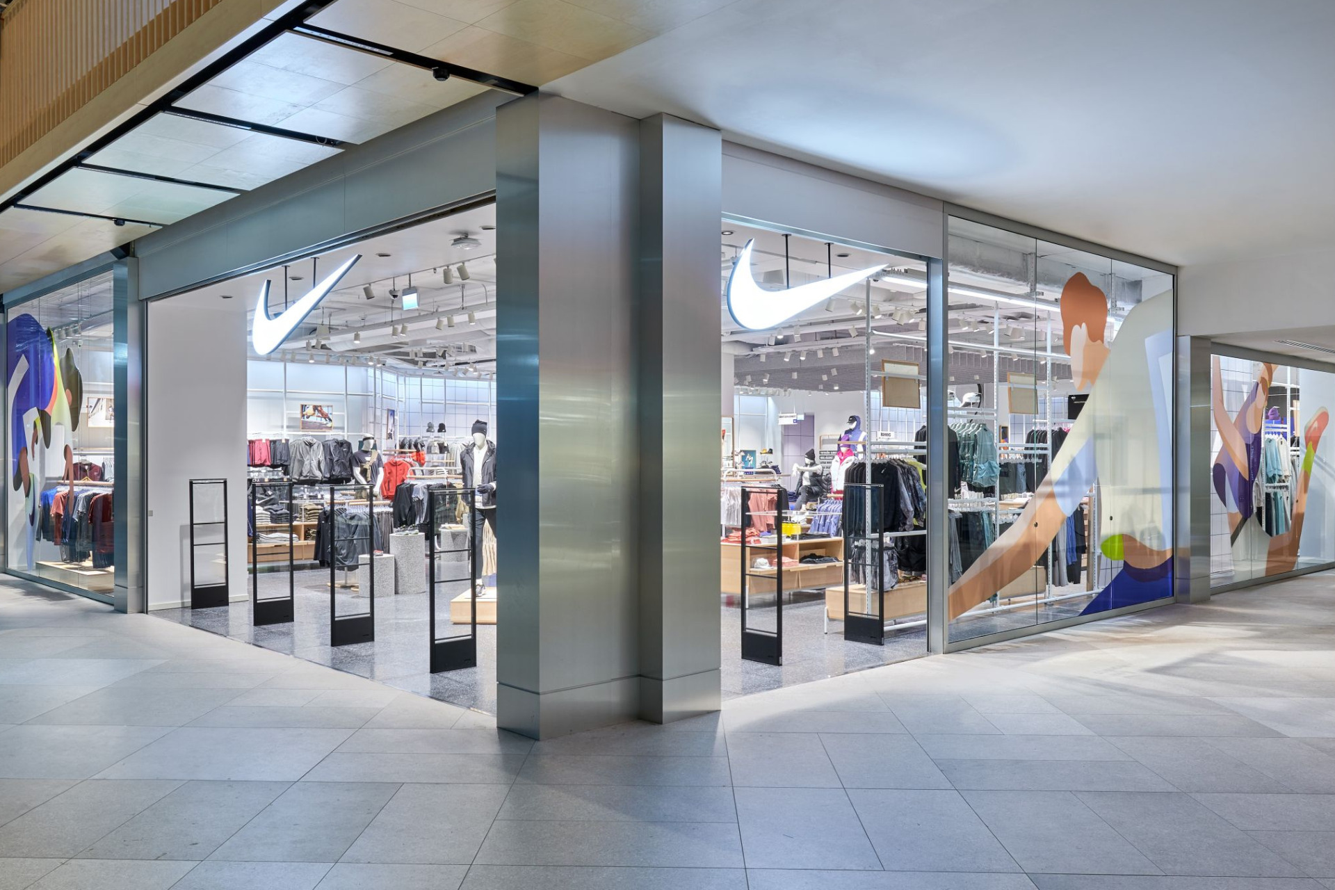 Advanced EAS security gate with sleek design, providing cutting-edge theft prevention for retail environments. Features high-sensitivity detection and modern aesthetics to blend seamlessly with store decor
